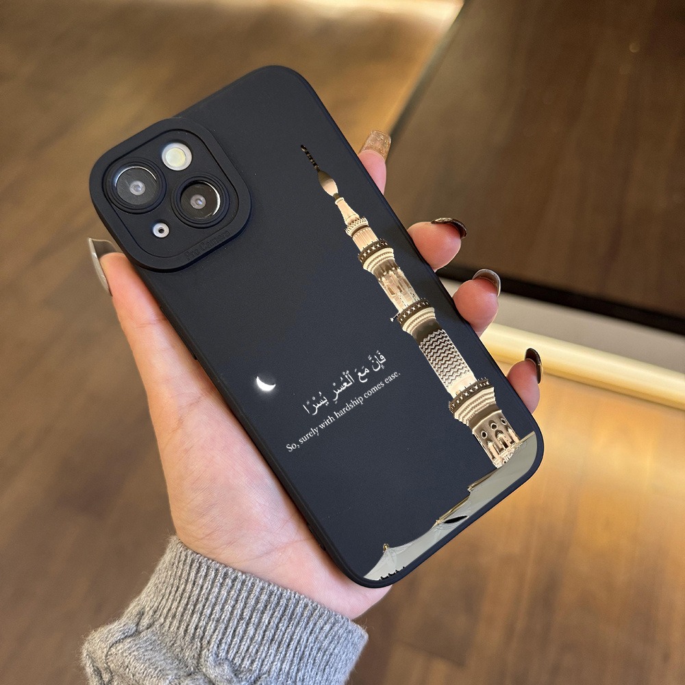 黒のスマホケース、モスクの塔とアラビア語の文字入り、iPho - Apple Iphone 15 Pro Max のレビューと価格